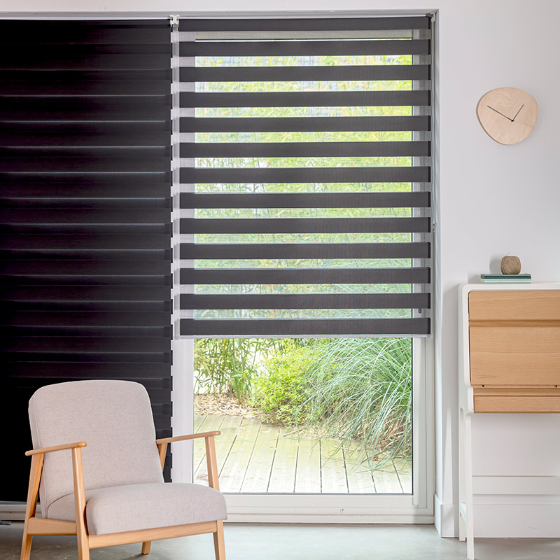 Store enrouleur 'Jour/Nuit' anthracite 102 x 175 cm - L'Incroyable